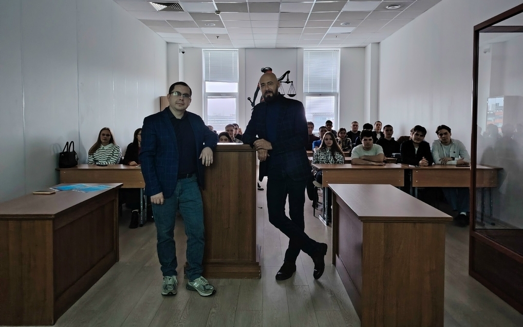 Студенты юридического факультета изучили методы профайлинга на мастер-классе