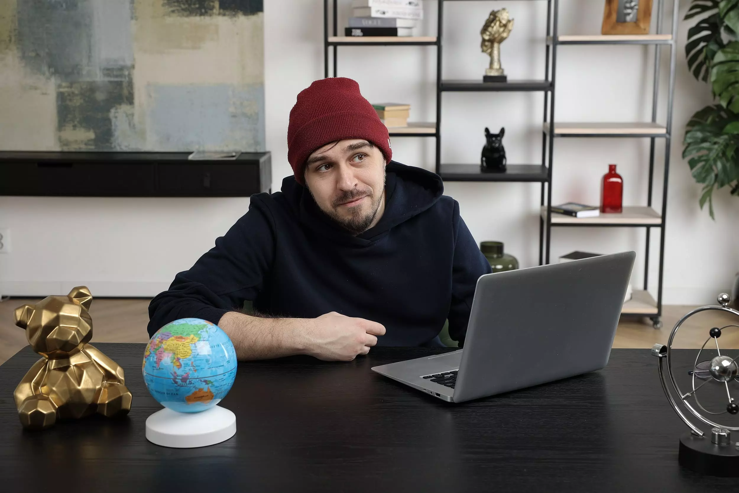 Специалист по работе с молодёжью