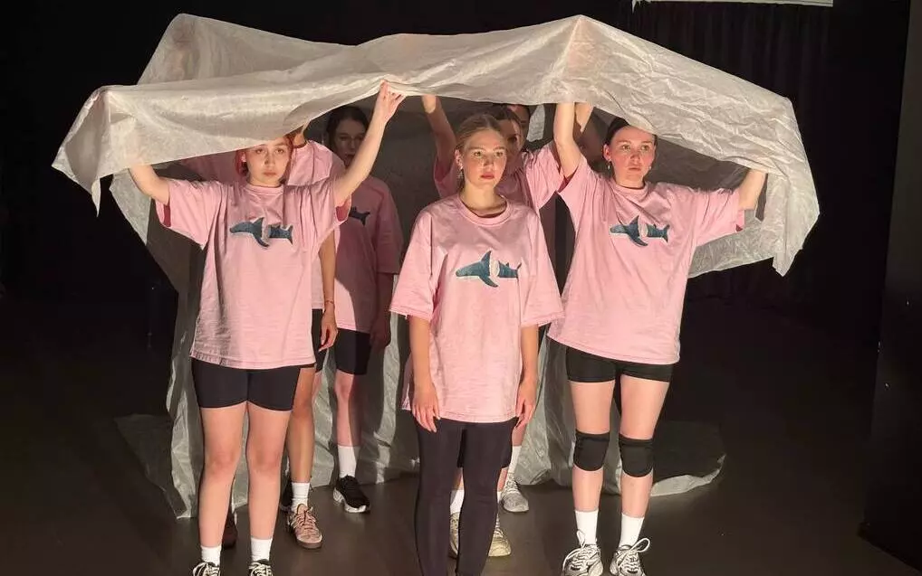 Студенты театрального факультета представили премьеру спектакля «Челюсти»