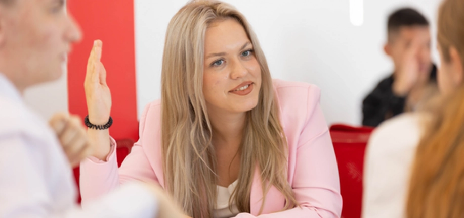 Телемаркетолог