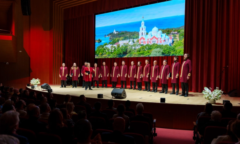 Хор Валаамского монастыря выступил с концертом для сотрудников и партнеров «Синергия»