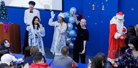 Новогодний капустник прошел в колледже «Синергия»