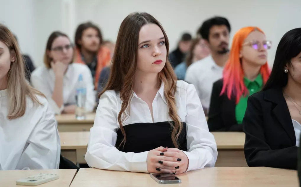 Студенты факультета логистики узнали о тенденциях развития транспортной отрасли