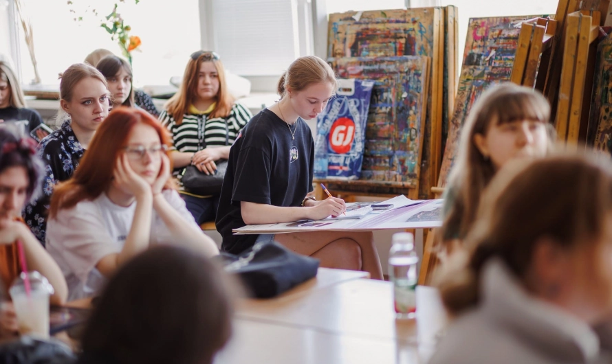 Художественные колледжи Москвы