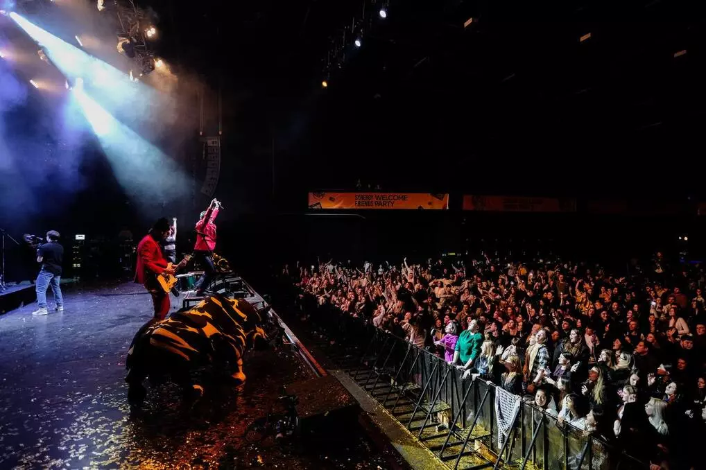 Опрос «Синергии»: большинство представителей поколения Z поддерживает тренд на фан-вояжи