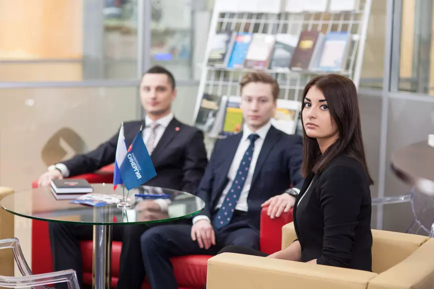 Куда можно поступить после бакалавриата и кем работать