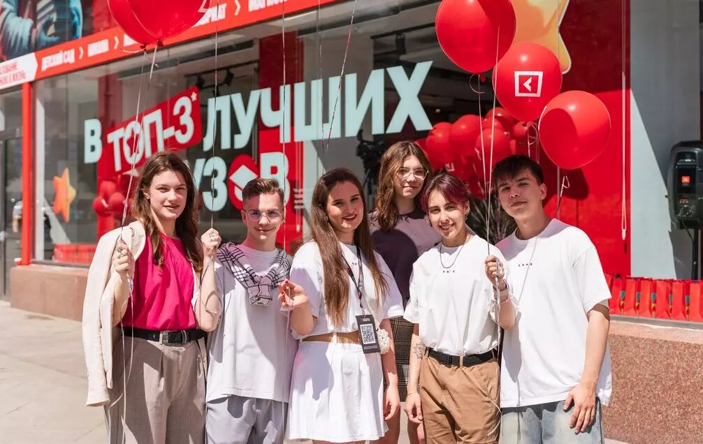 Студенты факультета ИТ завоевали призовые места на четырех олимпиадах по английскому языку