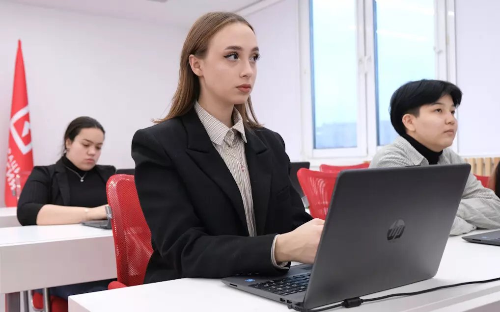 «Синергия» возглавила рейтинг крупнейших EdTech-компаний в 2024 году