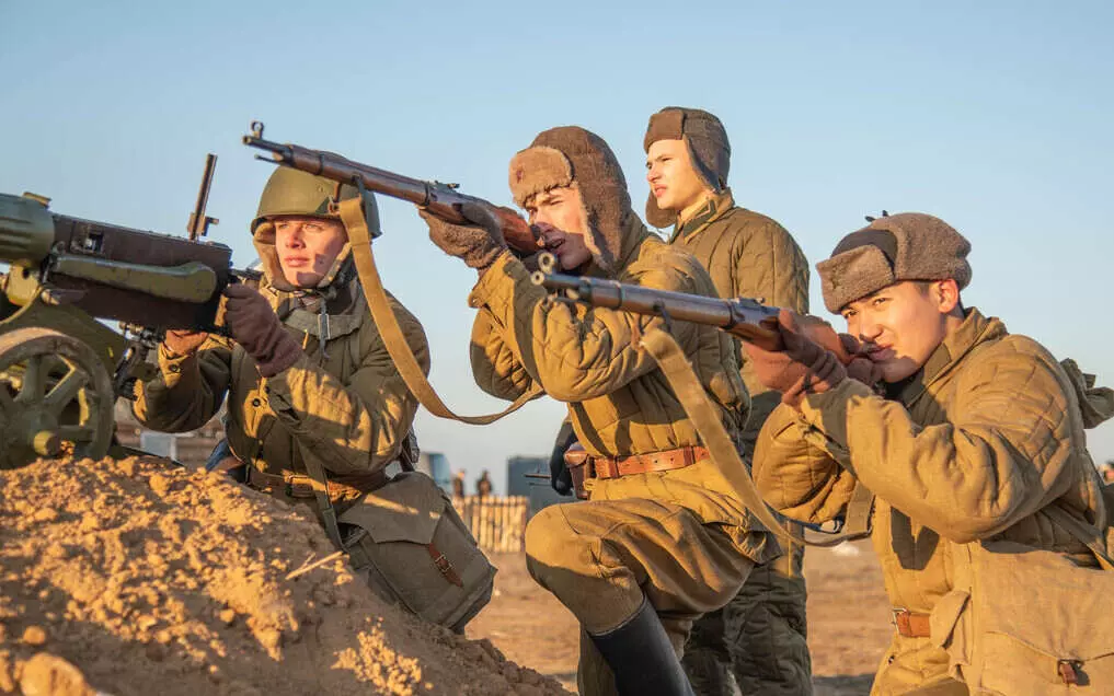 Грандиозная военно-историческая реконструкция «За Сталинград!» прошла в Волгоградской области