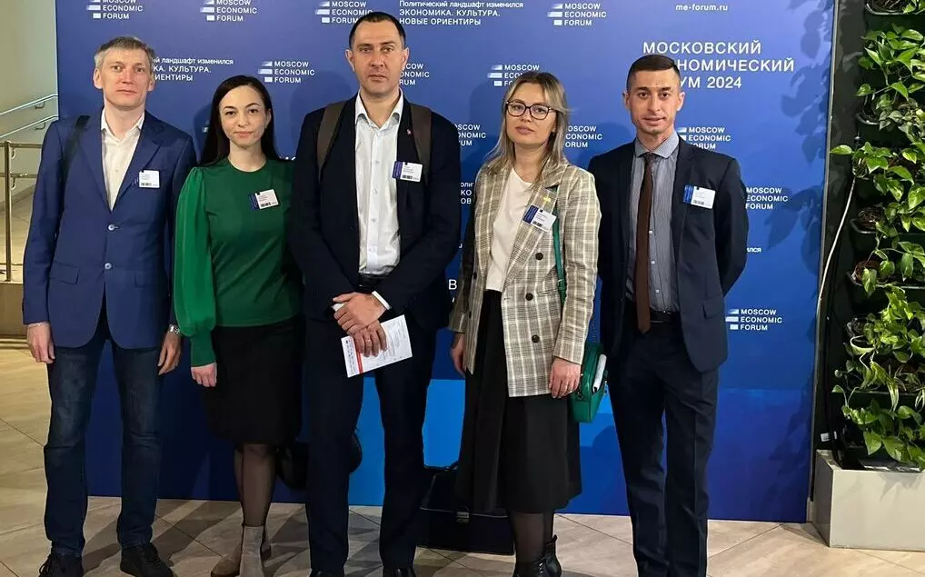 Делегация факультета ИТ приняла участие в Московском экономическом форуме