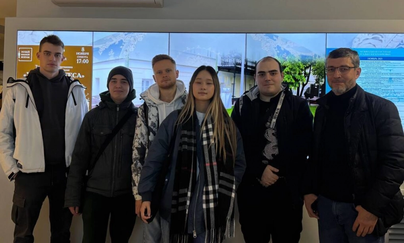 Студенты факультета игровой индустрии и киберспорта посетили Шахматную школу Российского военно-исторического общества