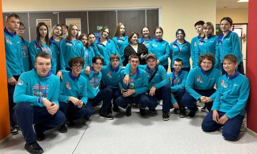 Профильная программа факультета педагогики «Социальные архитекторы будущего» завершилась в «Артеке»