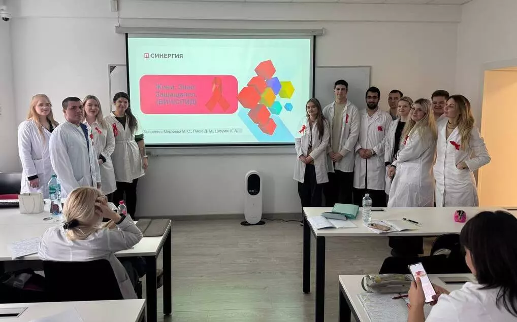 Студенты медицинского факультета провели акции ко Всемирному дню борьбы со СПИДом