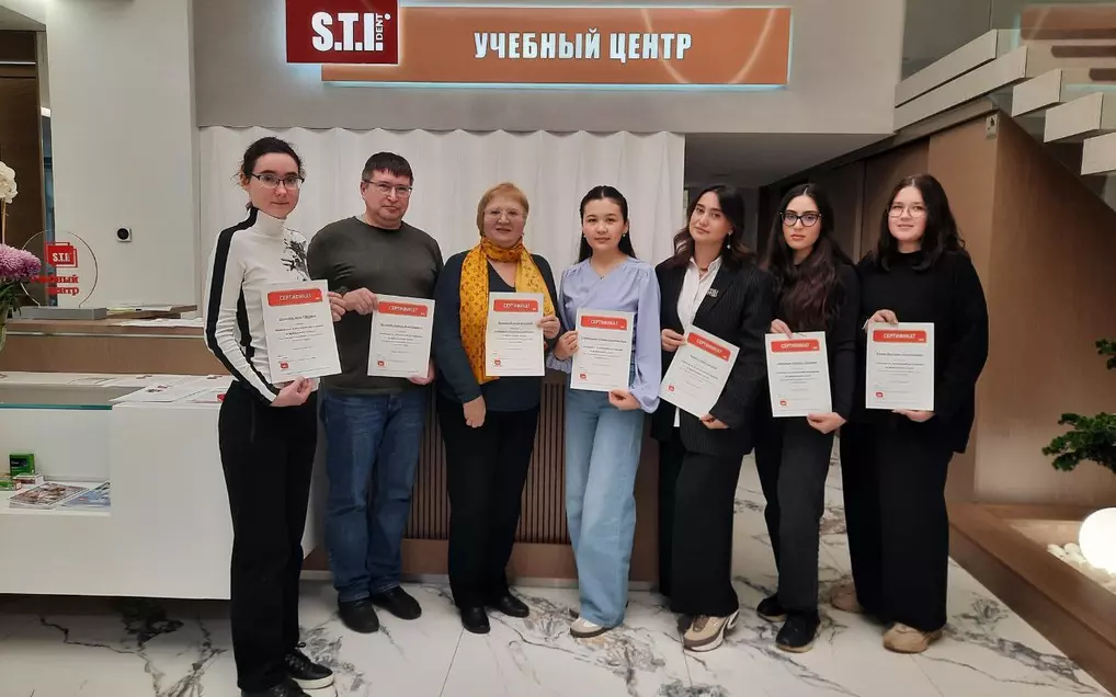 Студенты-стоматологи освоили современные методы эстетической реставрации на мастер-классе компании S.T.I. Dent