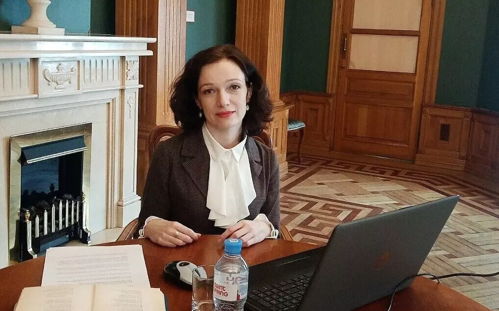 Профессор кафедры отечественной и зарубежной литературы выступила экспертом в документальном фильме о писателе Симонове