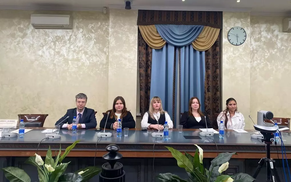 Первокурсники юридического факультета посетили круглый стол в Общественной палате РФ