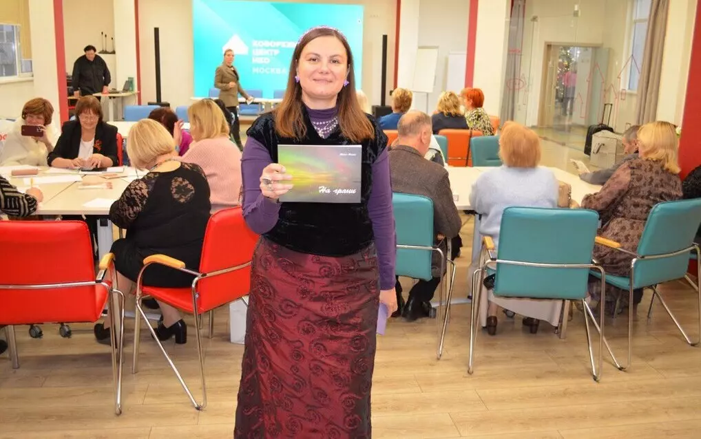 Преподавателя факультета лингвистики наградили медалью за вклад в литературу России XXI века