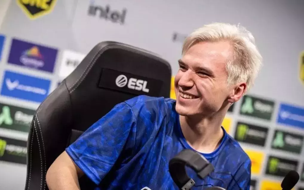 Студент факультета игровой индустрии и киберспорта победил на чемпионате BLAST Slam IV